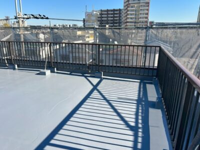 豊中市　服部豊町のマンション　屋上トップコート塗装ビフォーアフター✨